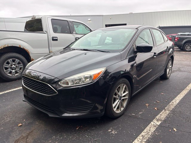 Used 2018 Ford Focus SE FWD image 2