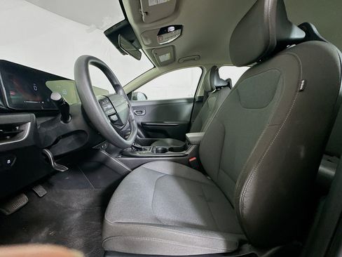 Used 2025 Kia K4 FWD image 13
