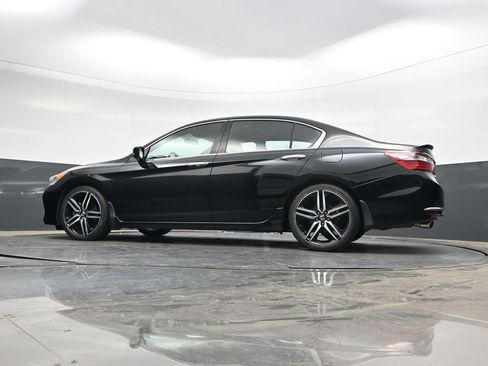 Used 2017 Honda Accord Sport Special Edition image 28