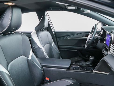 Used 2025 Toyota Camry SE w/ Convenience Package FWD image 26