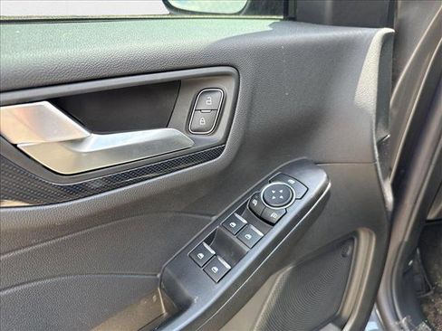 New 2025 Ford Escape ST-Line w/ Equipment Group 301A image 9