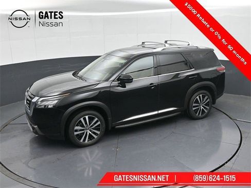 New 2025 Nissan Pathfinder Platinum image 57