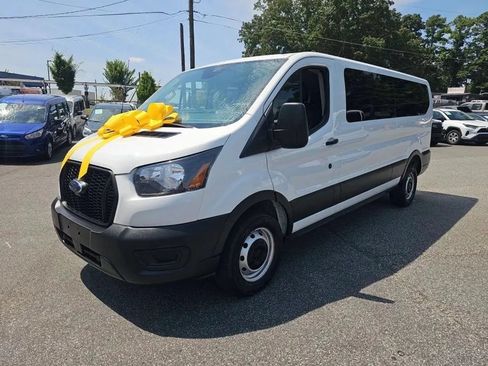 Used 2019 Ford Transit 150 XL RWD image 2