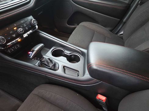 Used 2024 Dodge Durango GT w/ Blacktop Package image 16