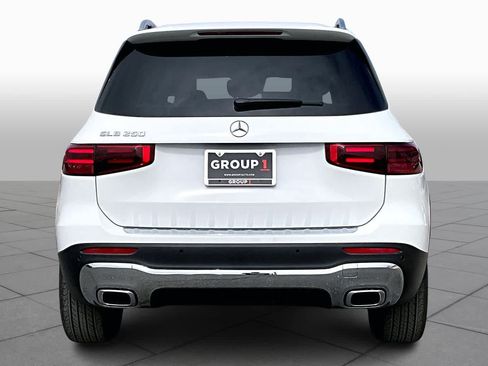 New 2026 Mercedes-Benz GLB 250 image 5