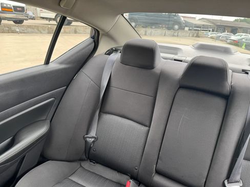 Used 2020 Nissan Altima 2.5 S FWD image 17