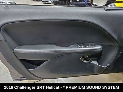 Used 2016 Dodge Challenger SRT Hellcat image 8