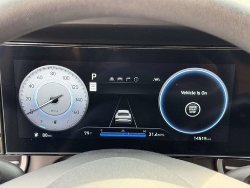 Used 2024 Hyundai Elantra SEL FWD image 13