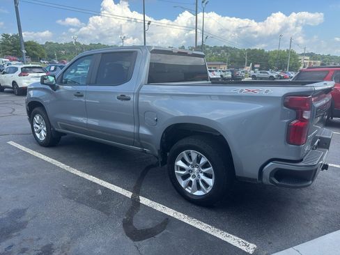 Used 2023 Chevrolet Silverado 1500 Custom AWD/4WD image 5