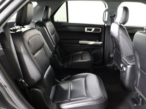 Used 2023 Ford Explorer XLT w/ Equipment Group 202A AWD/4WD image 35