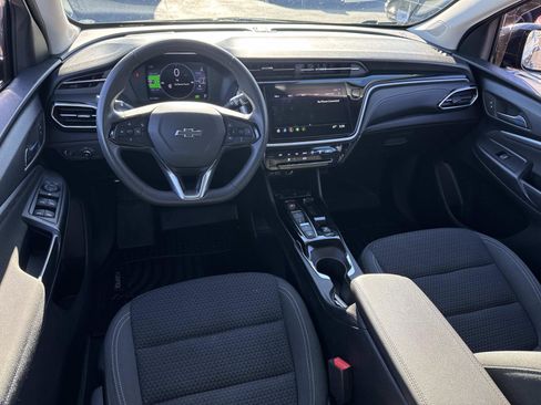 Used 2023 Chevrolet Bolt EUV LT w/ Driver Confidence Package image 2