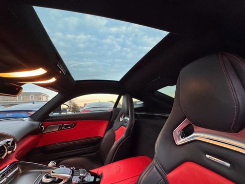 Used 2016 Mercedes-Benz AMG GT S image 31