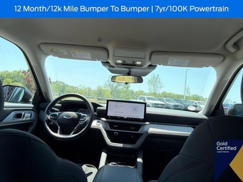 Used 2025 Ford Explorer Active RWD image 22