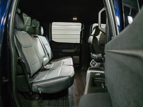 Used 2022 Ford F150 Lightning Lariat image 21