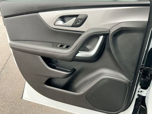 Used 2025 Chevrolet Blazer LT w/ Driver Confidence Package image 30