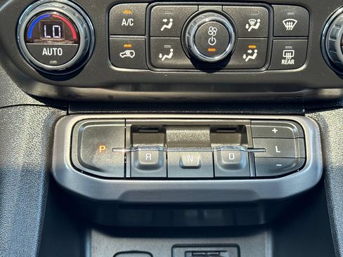 Certified 2023 GMC Acadia AT4 AWD/4WD image 27