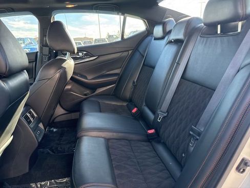 Used 2023 Nissan Maxima SR w/ Sport Mat Group image 17