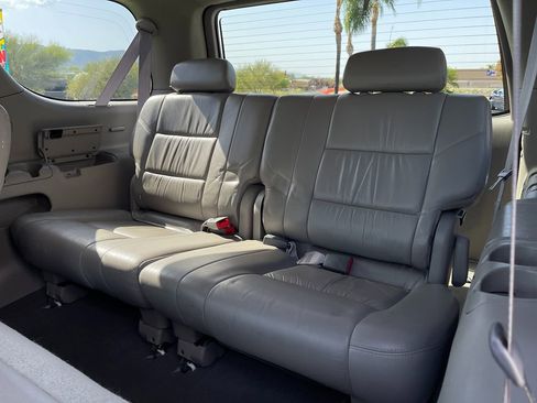 Used 2002 Toyota Sequoia Limited image 21