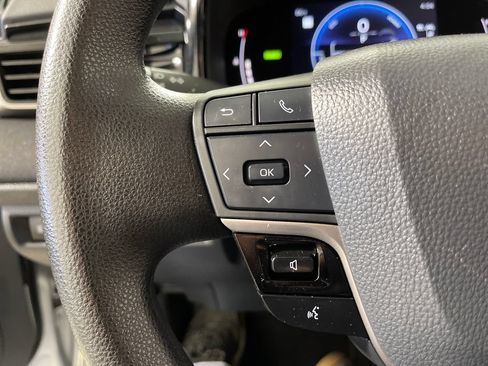 Used 2025 Toyota Camry LE FWD image 28