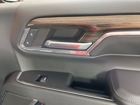 Used 2024 Chevrolet Silverado 1500 LT image 16