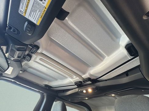 Used 2024 Jeep Wrangler Sport S image 16