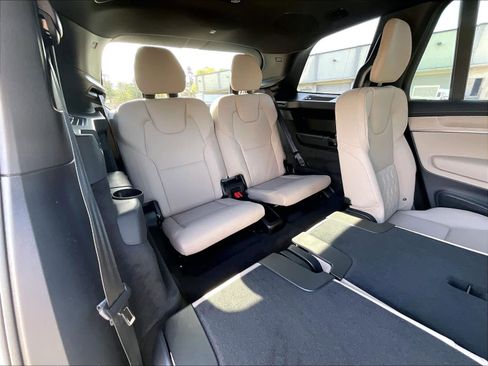 New 2026 Volvo XC90 T8 Plus w/ Protection Package Premier image 28