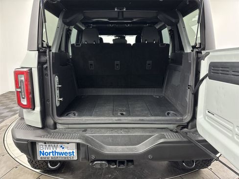 Used 2023 Ford Bronco Badlands image 21