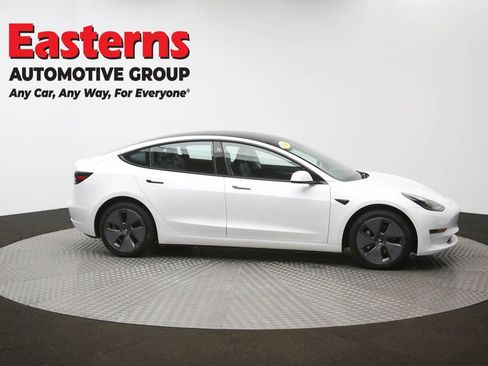 Used 2023 Tesla Model 3 Standard Range image 43
