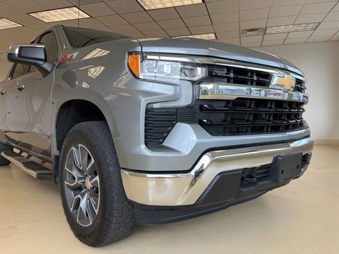 Used 2023 Chevrolet Silverado 1500 LT w/ All Star Edition Plus AWD/4WD image 6
