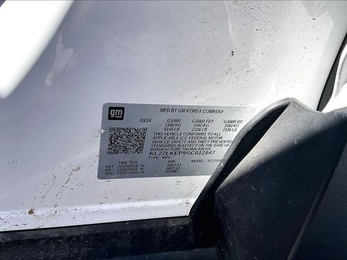 Used 2025 Chevrolet Trax ACTIV FWD image 35