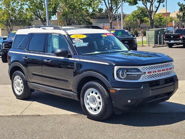 Used 2025 Ford Bronco Sport Heritage w/ Convenience Package AWD/4WD image 3
