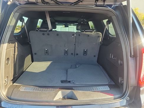 Used 2023 GMC Yukon XL Denali image 7