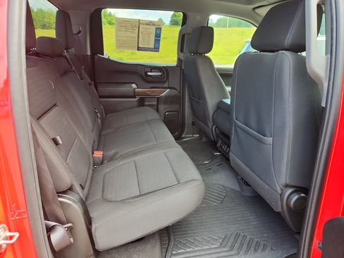 Used 2022 Chevrolet Silverado 1500 RST AWD/4WD image 37