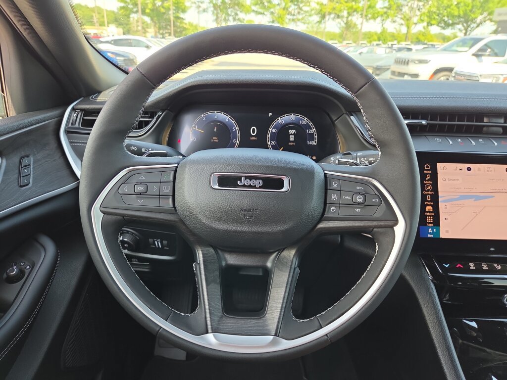New 2026 Jeep Grand Cherokee Limited w/ Limited Altitude Package RWD image 11
