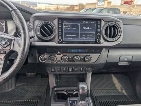Used 2021 Toyota Tacoma TRD Off-Road image 20