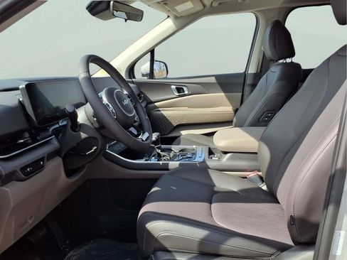 New 2026 Kia Carnival EX image 16