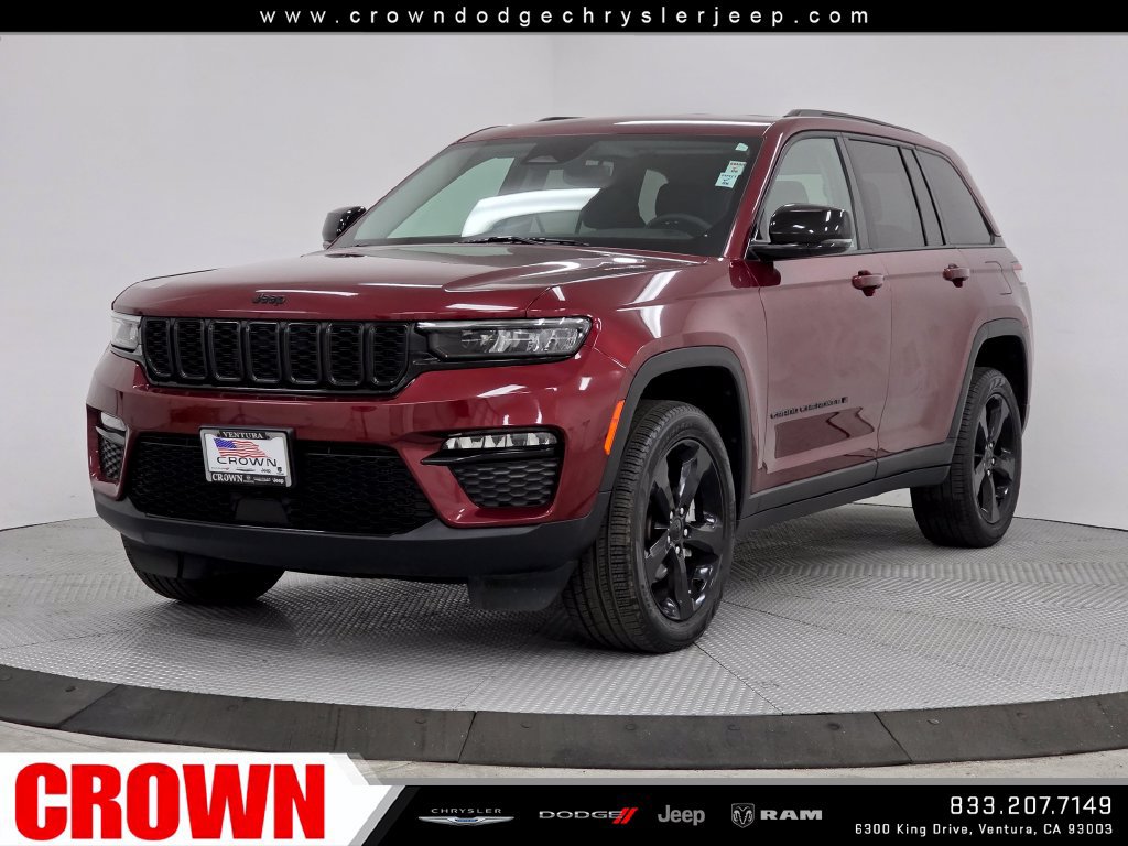 Used 2024 Jeep Grand Cherokee Limited w/ Black Appearance Package RWD image 3