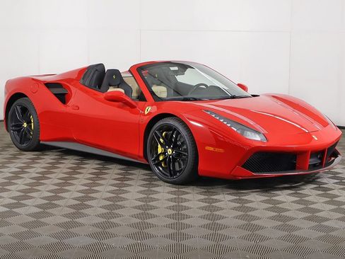 Used 2019 Ferrari 488 Spider RWD image 2