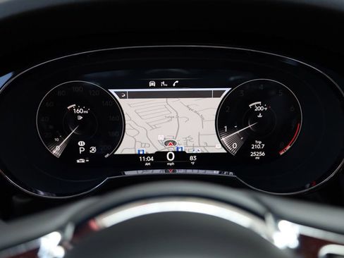 Used 2023 Bentley Bentayga Extended Wheelbase image 51