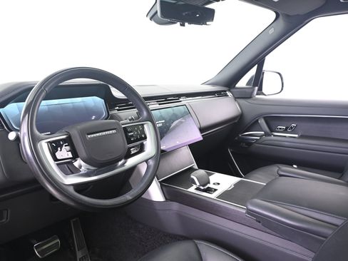 Used 2024 Land Rover Range Rover Autobiography AWD/4WD image 4