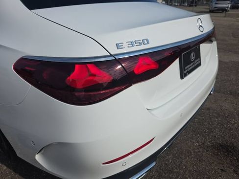 Used 2024 Mercedes-Benz E 350 4MATIC Sedan image 33