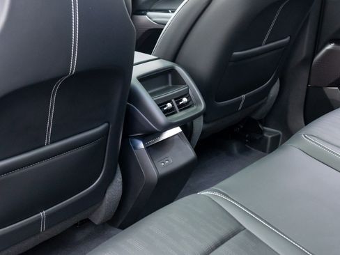 New 2026 Cadillac Lyriq Sport image 18