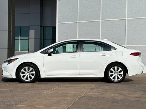 Certified 2025 Toyota Corolla LE image 8