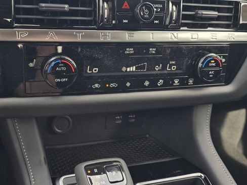 New 2026 Nissan Pathfinder SV image 20