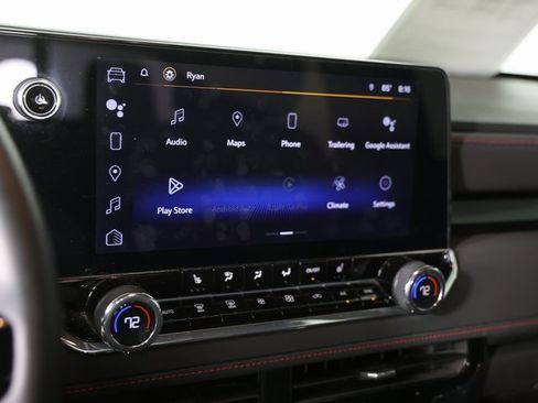 Used 2023 Chevrolet Colorado Z71 w/ Z71 Convenience Package 2 image 15