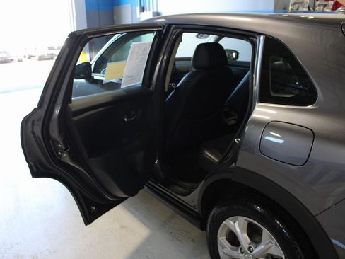 Used 2023 Honda HR-V LX image 19