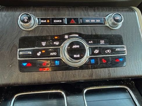 Used 2022 Lincoln Aviator Reserve w/ Equipment Group 201A AWD/4WD image 19
