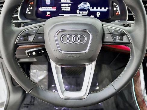 Used 2025 Audi Q8 Premium Plus AWD/4WD image 16