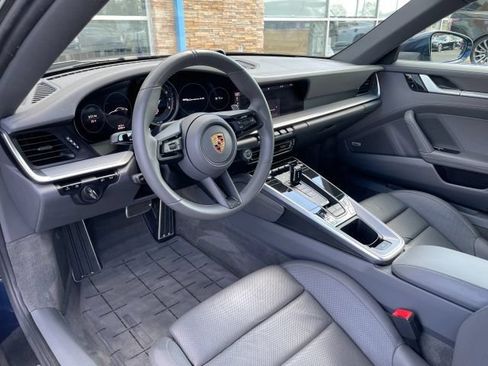 Used 2020 Porsche 911 Carrera 4S AWD/4WD image 2