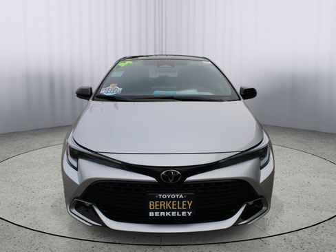 Used 2024 Toyota Corolla XSE image 3
